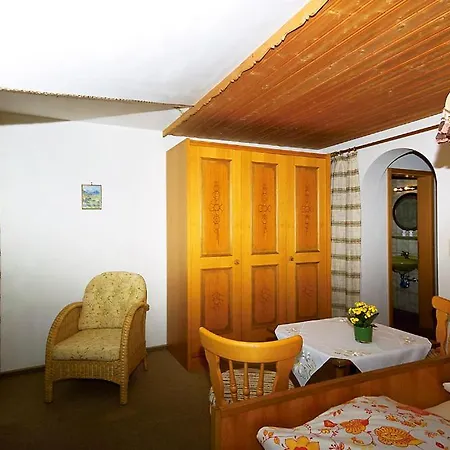 Gastehaus Benedikt Guest house Fussen